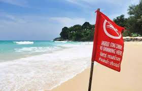 注意海滩红旗警示，切勿冒险下水